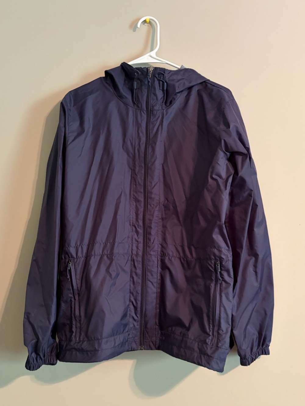Columbia Navy Hooded Windbreaker Jacket with pockets